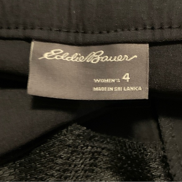 Eddie Bauer Shorts Womens 4 Black Hiking Outdoors Travel Lightweight Quick Dry - Picture 3 of 5